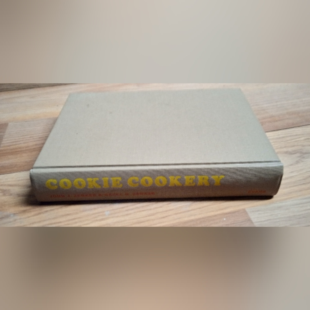 Vintage Cookie Cookery book